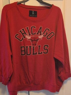 Chicago Bulls Red Crewneck Sweatshirt Torrid 6